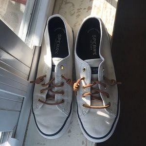White Sperrys WILL TRADE AND ACCEPT MOST OFFERS